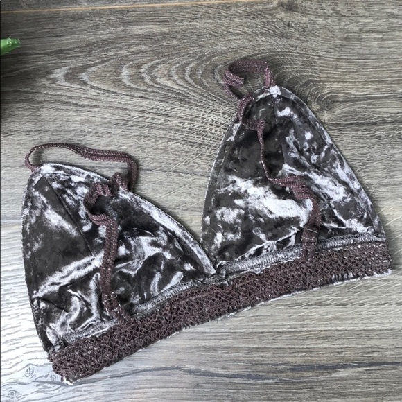 POL Crushed Velvet Bralet Romantic Stretch Small Mocha - Picture 2 of 6